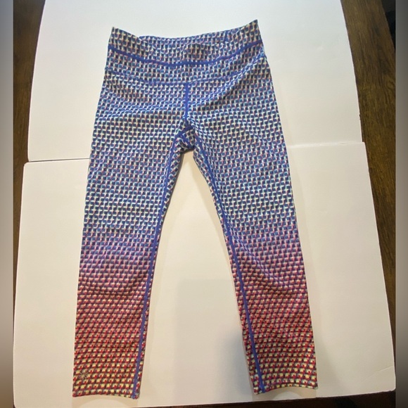 Athleta Houndstooth Colorful Print  Leggings Size Small B6 - Picture 1 of 3
